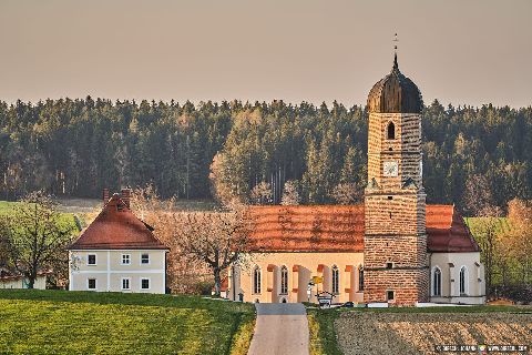 Gemeinde Wurmannsquick Landkreis Rottal-Inn Martinskirchen Kirche (Dirschl Johann) Deutschland PAN